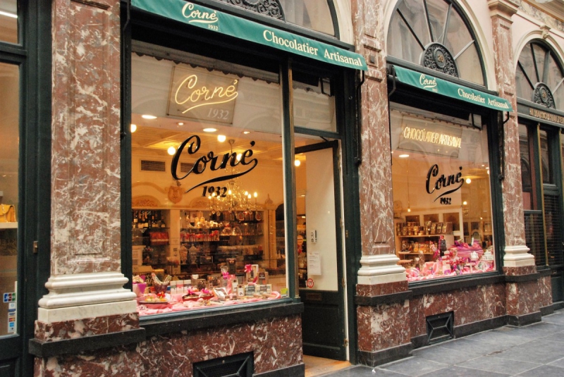 vente-LE MUY-min_chocolate_chocolaterie_shop_luxury_chic_gallery_brussels_belgium-558146