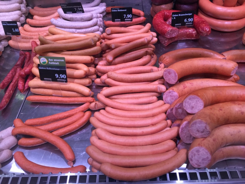 vente-LE MUY-min_sausages_meat_butchery-1069321